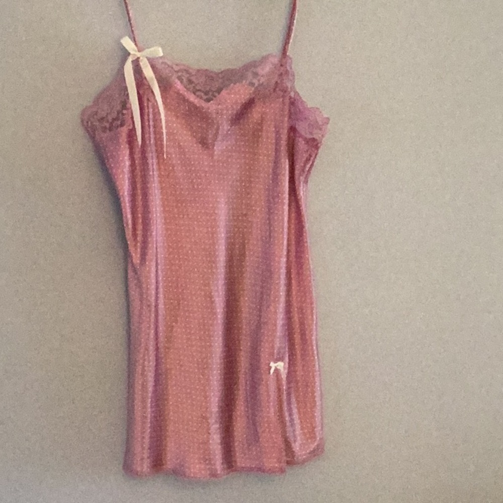 Victoria Secrets ANGELS Collection- Negligee Size LARGE - pretty in PINK -